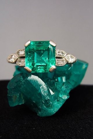 Antique Emerald Ring on an Emerald Stone